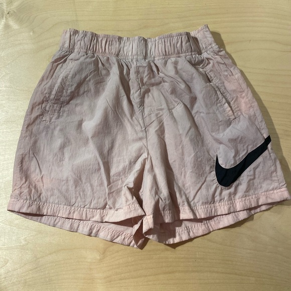 Nike Women's Pink Shorts Medium (HM) - Picture 3 of 7